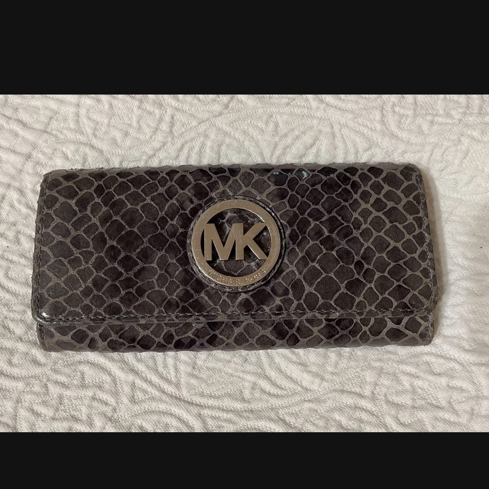 Michael Kors wallet
